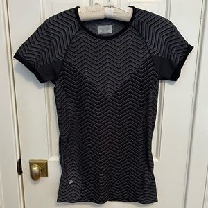 EUC Athleta Top - SZ M